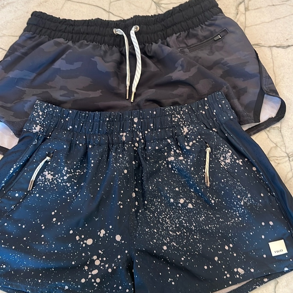 Vuori Women’s Dash and Clementine shorts Small S